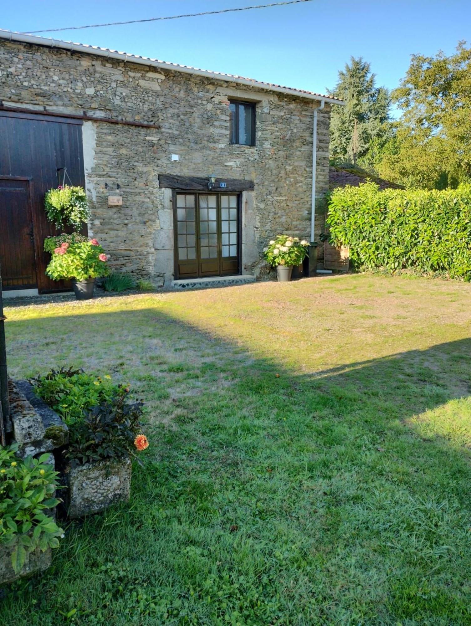 Villa Les Poiriers à Saint-Pierre-du-Chemin Extérieur photo